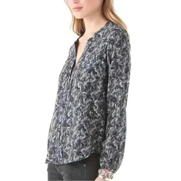 Theory | 100% Silk Ruisa Caligula Blouse (S) - Picture 3 of 10